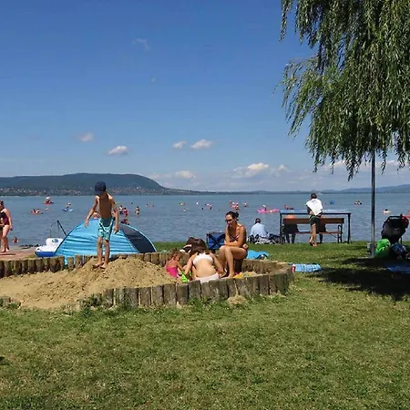 度假居 In 19259 Balatonmáriafürdő